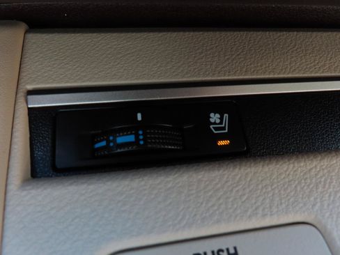 Used 2018 Lexus ES 350 w/ Premier Package FWD image 26