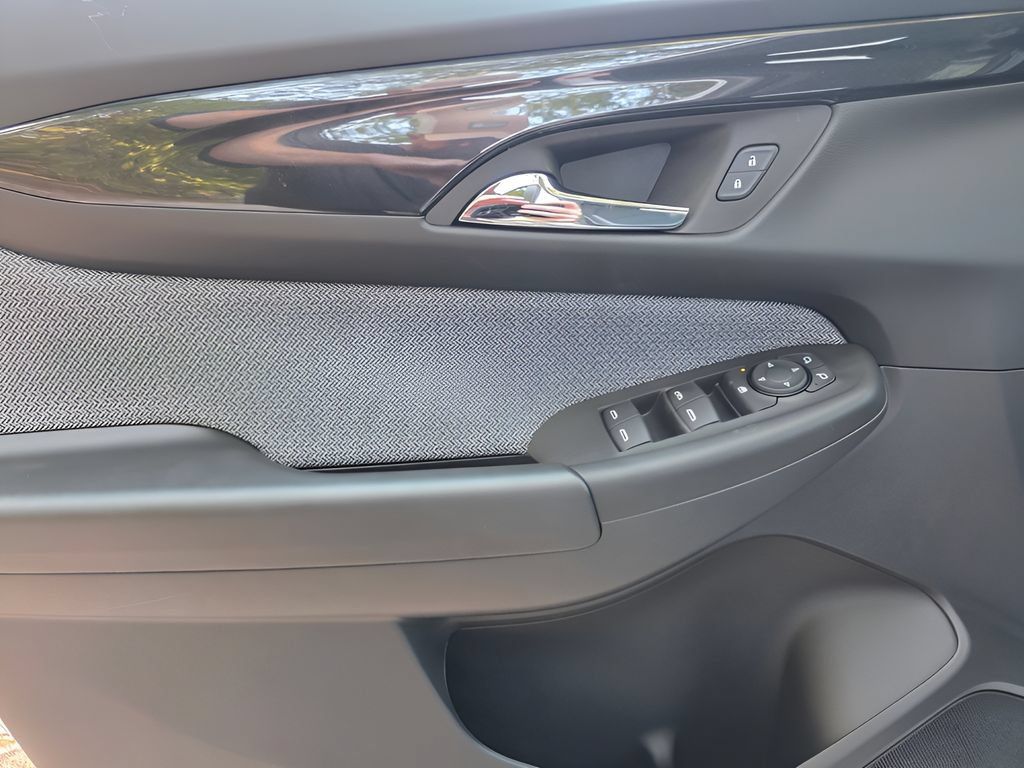 New 2026 Chevrolet TrailBlazer LT w/ LT Cold Weather Package FWD image 13