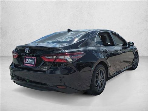 Used 2023 Toyota Camry LE FWD image 5