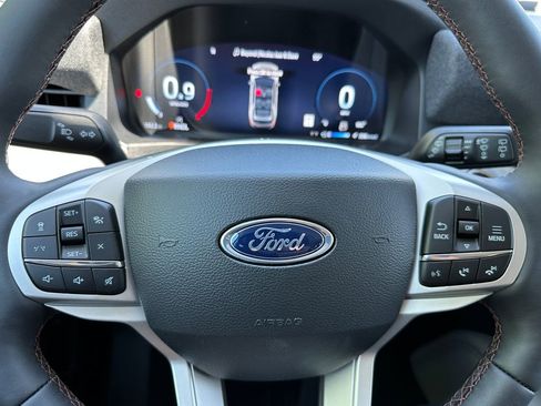 New 2026 Ford Explorer Active w/ Active Comfort Package RWD image 24