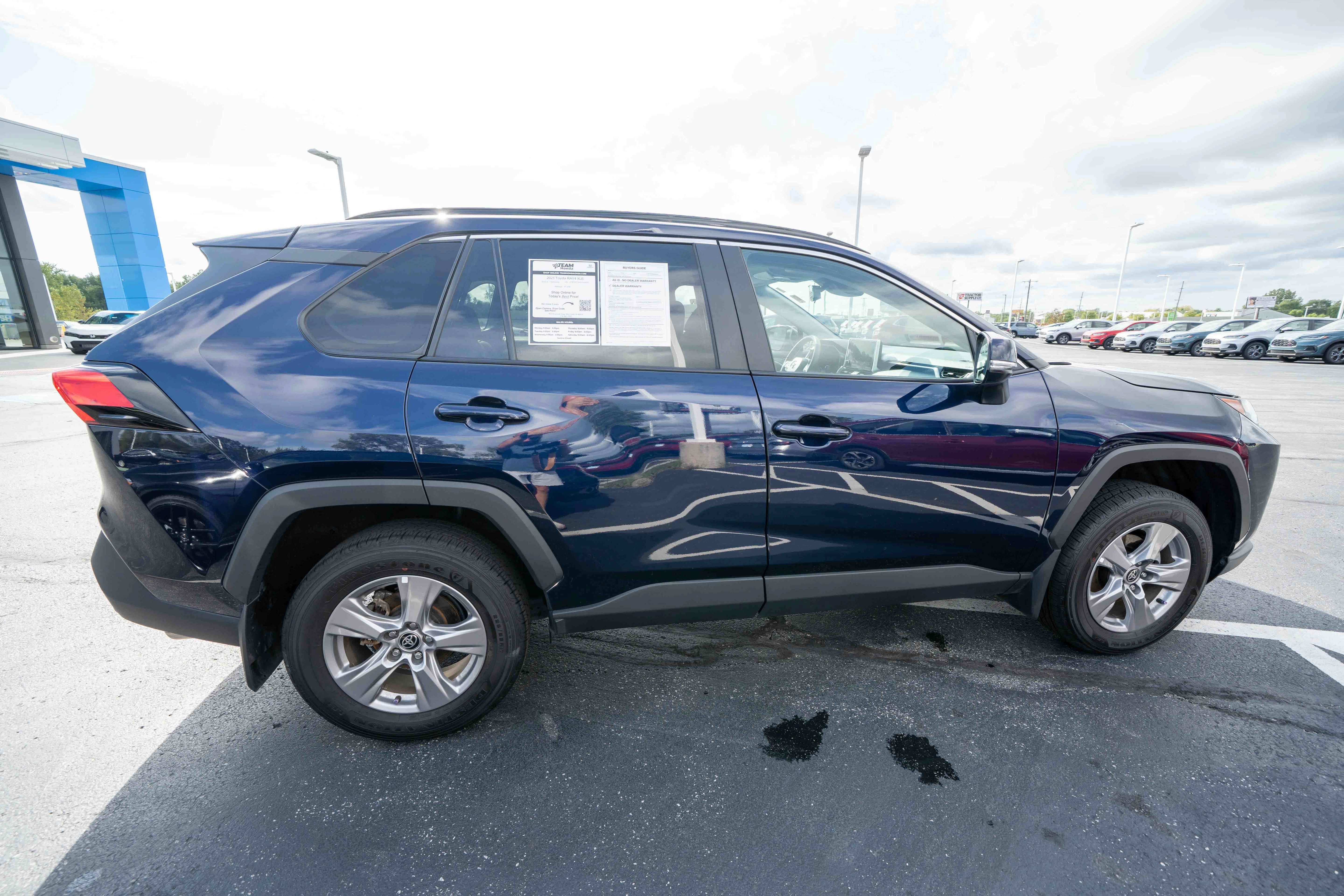 Used 2025 Toyota RAV4 XLE w/ Convenience Package AWD/4WD image 6