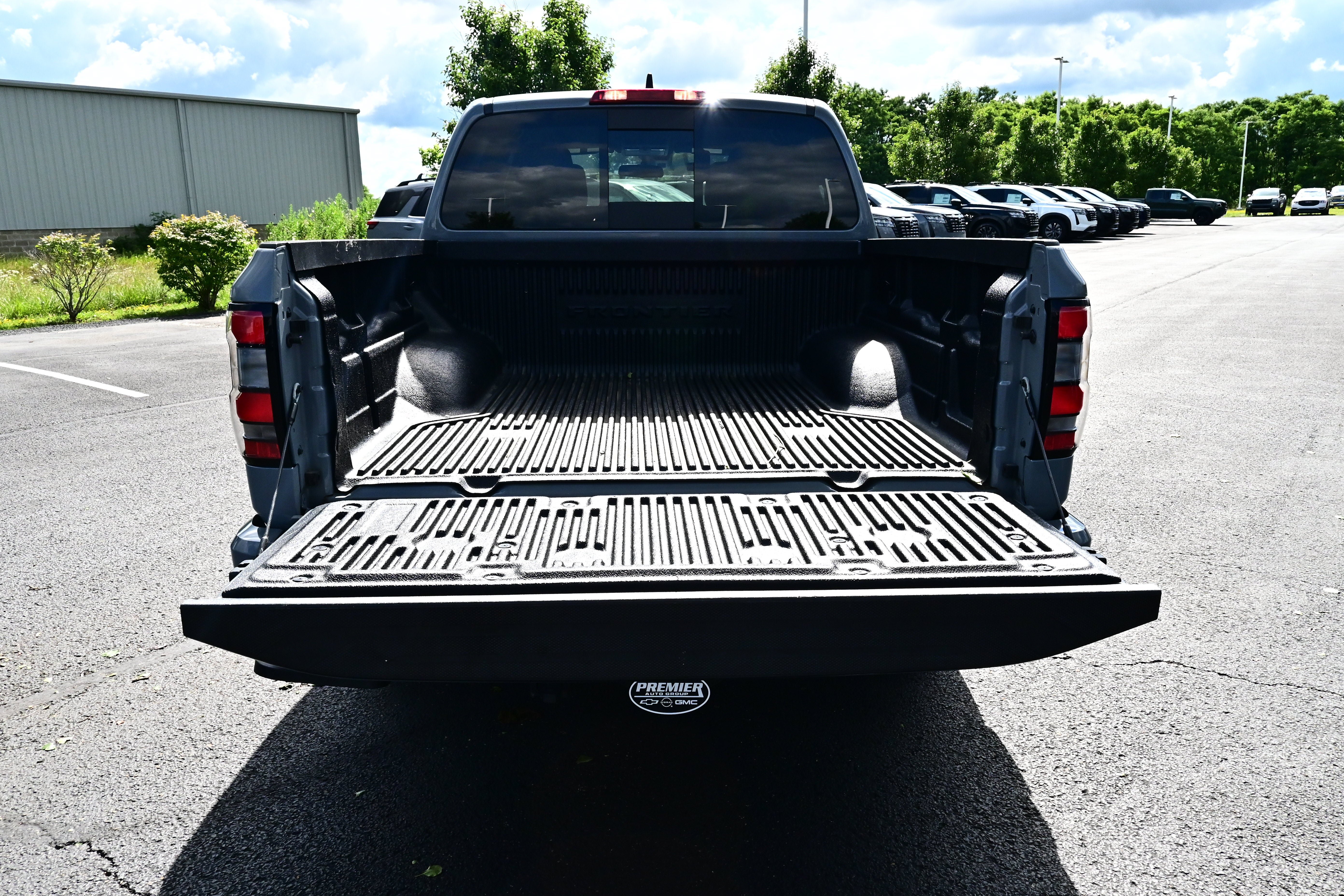 Certified 2024 Nissan Frontier PRO-4X w/ Technology Package AWD/4WD image 10
