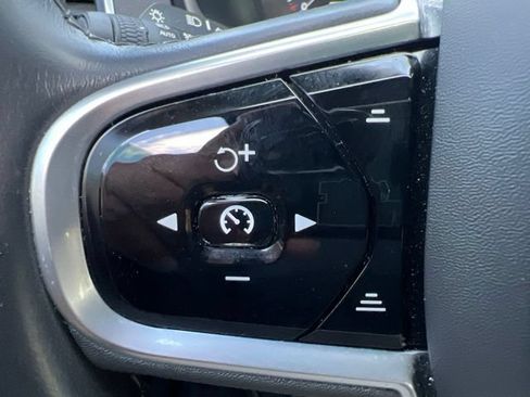 Used 2019 Volvo XC90 T6 Momentum w/ Protection Package Premier AWD/4WD image 25