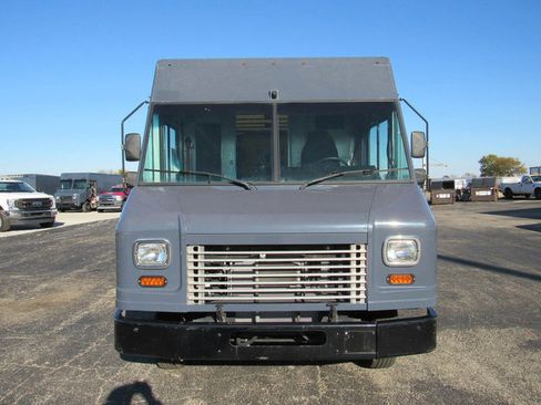 Used 2019 Ford E-450 and Econoline 450 Super Duty image 10