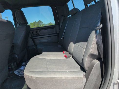 Used 2024 RAM 2500 Tradesman w/ Chrome Appearance Group AWD/4WD image 21