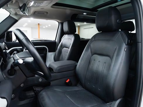 Used 2021 Land Rover Defender 90 S image 19