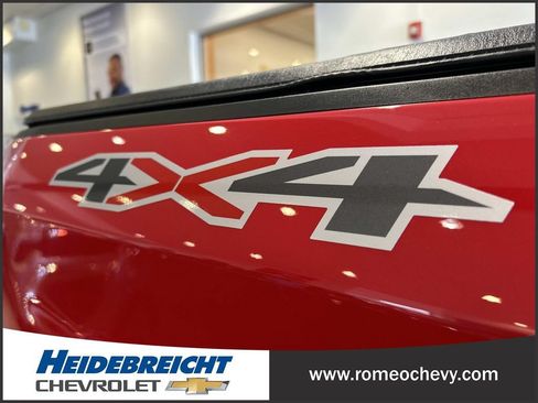 Used 2023 Chevrolet Silverado 1500 LT AWD/4WD image 37