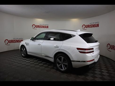 Used 2022 Genesis GV80 2.5T w/ Advanced Package 02 AWD/4WD image 4