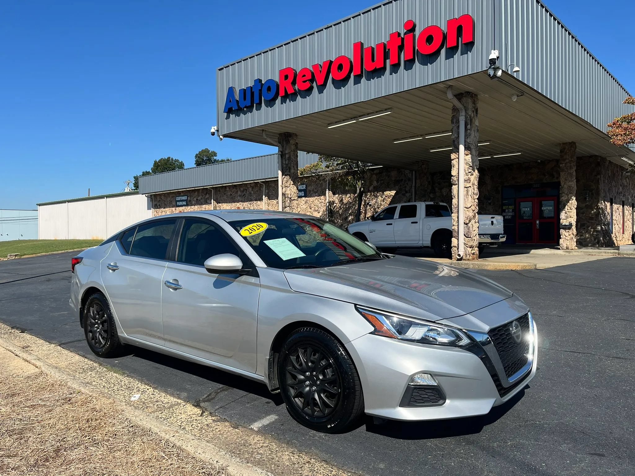 Used 2020 Nissan Altima 2.5 S FWD image 1
