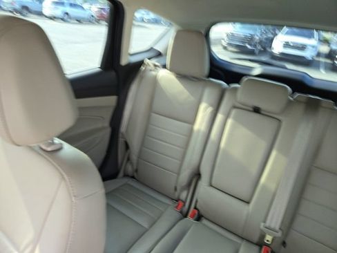 Used 2015 Ford C-MAX SEL w/ Equipment Group 302A FWD image 12