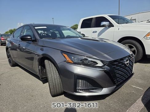Used 2024 Nissan Altima 2.5 SR FWD image 5