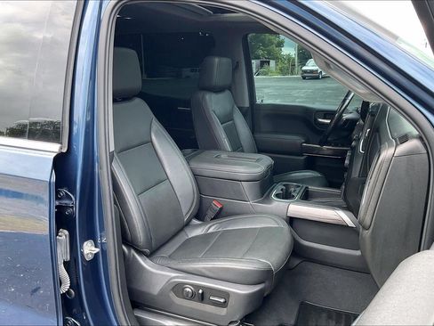 Used 2019 Chevrolet Silverado 1500 LTZ w/ LTZ Premium Package AWD/4WD image 7