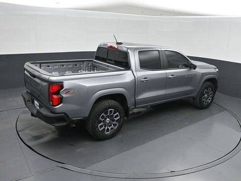 Used 2024 Chevrolet Colorado Z71 w/ Z71 Convenience Package 2 AWD/4WD image 30