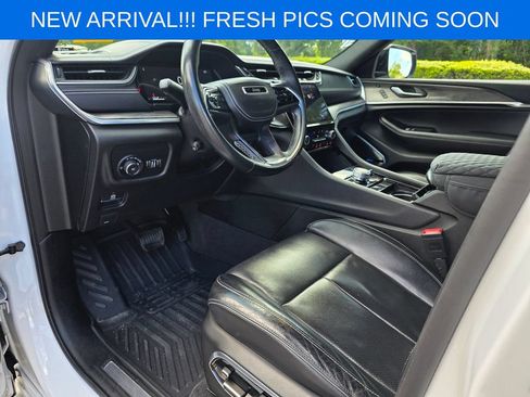 Used 2021 Jeep Grand Cherokee L Overland w/ Luxury Tech Group IV AWD/4WD image 8