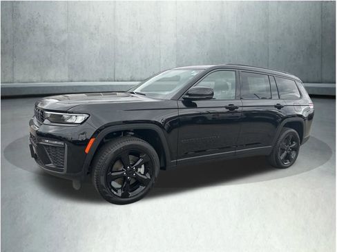 New 2026 Jeep Grand Cherokee L Limited w/ Limited Altitude Package AWD/4WD image 1