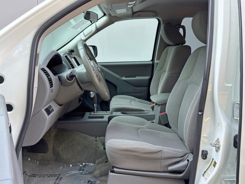 Used 2018 Nissan Frontier S AWD/4WD image 15