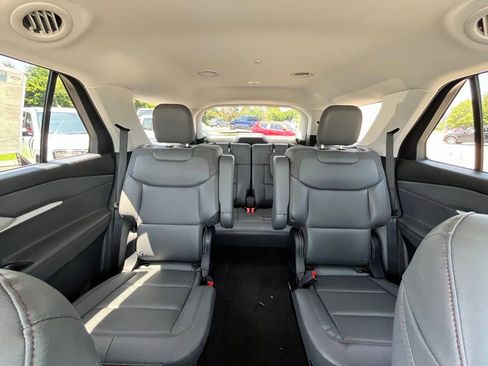 New 2026 Ford Explorer Active w/ Active Comfort Package RWD image 14