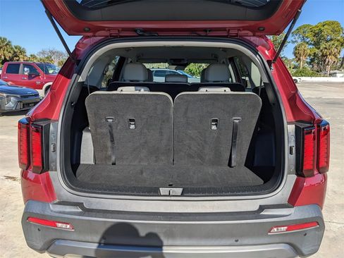 Certified 2023 Kia Sorento S image 14