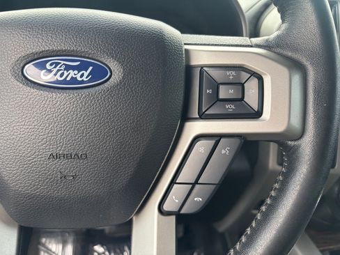 Used 2019 Ford F150 Lariat image 27
