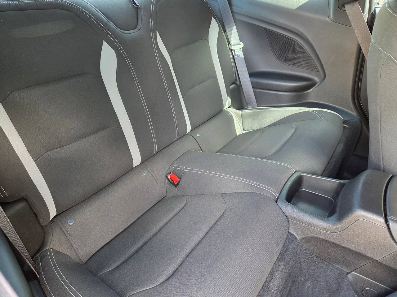 Used 2021 Chevrolet Camaro LT RWD image 11