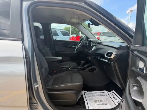 Used 2023 Chevrolet TrailBlazer LT FWD image 18