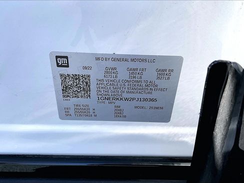 Used 2023 Chevrolet Traverse Premier w/ Redline Edition FWD image 29