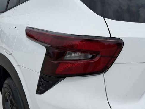 New 2026 Chevrolet Trax LT w/ Driver Confidence Package image 96