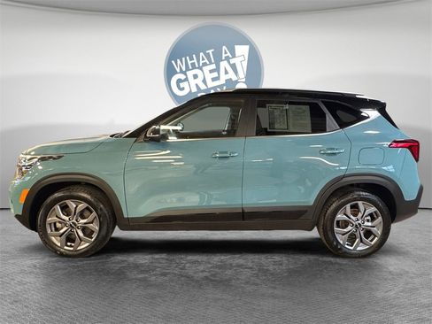 Certified 2024 Kia Seltos S image 7