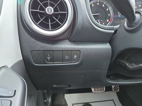 Used 2023 Hyundai Kona SEL FWD image 20