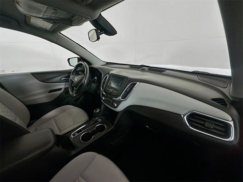 Used 2018 Chevrolet Equinox LT image 26