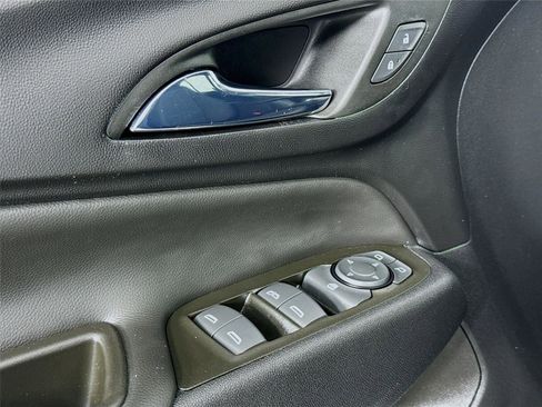 Used 2022 Chevrolet Equinox LT image 17