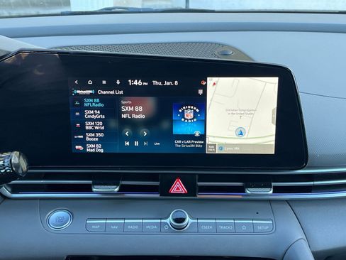 Used 2025 Hyundai Elantra SEL image 18