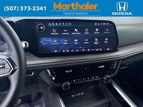 Used 2025 Chevrolet Suburban Premier image 26