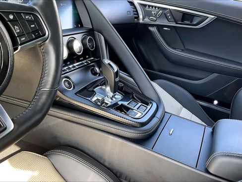 Used 2020 Jaguar F-TYPE R image 18