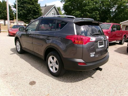 Used 2013 Toyota RAV4 XLE AWD/4WD image 5