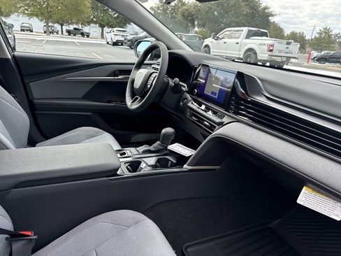 New 2025 Toyota Camry LE w/ Convenience Package image 33