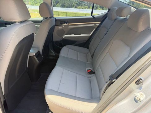 Used 2017 Hyundai Elantra SE w/ SE A/T Tech Package 03 FWD image 14