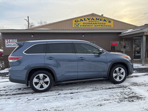 Used 2015 Toyota Highlander Limited image 4