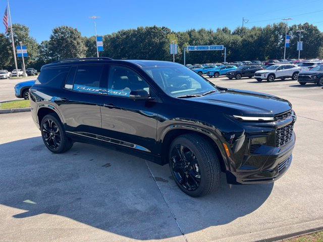 New 2027 Chevrolet Traverse RS w/ LPO, Floor Liner Package FWD image 12