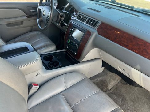 Used 2013 Chevrolet Tahoe LT w/ Luxury Package image 15