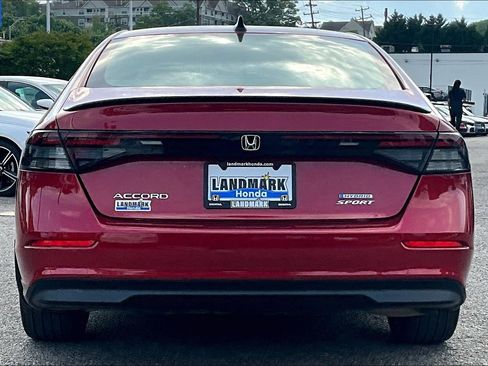Used 2024 Honda Accord Sport image 4