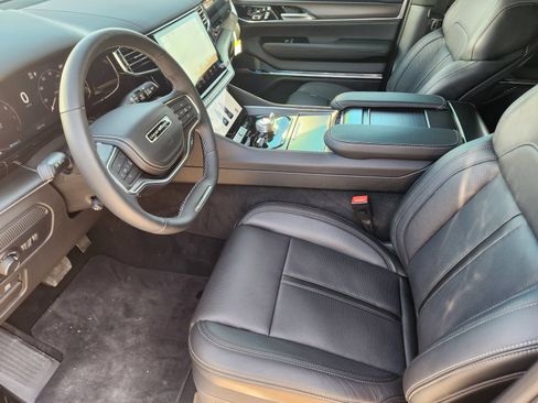 New 2026 Jeep Grand Wagoneer Summit w/ Rear Seat Video Group I AWD/4WD image 12