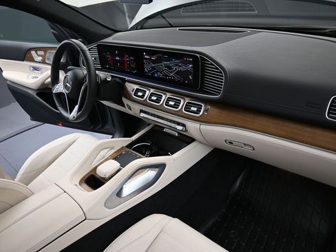 Used 2024 Mercedes-Benz GLE 450 4MATIC image 19