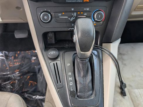 Used 2018 Ford Focus SE image 13