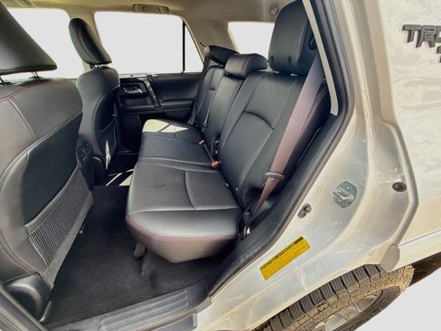 Used 2019 Toyota 4Runner TRD Off-Road Premium AWD/4WD image 29