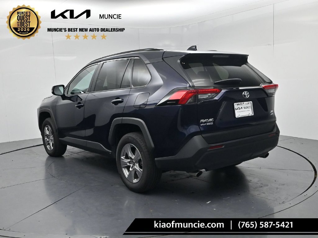 Used 2025 Toyota RAV4 XLE AWD/4WD image 6