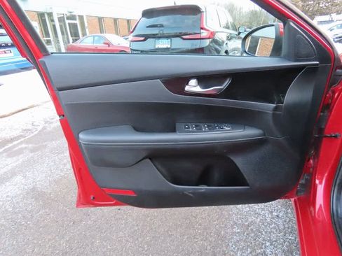 Used 2019 Kia Forte S w/ S Premium Package image 15