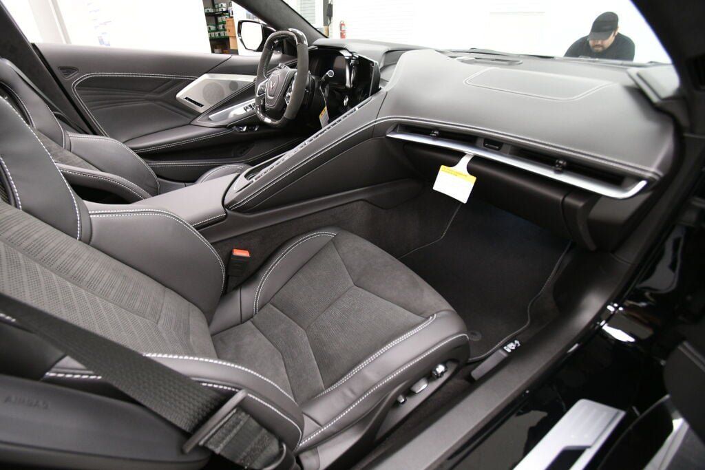 Used 2024 Chevrolet Corvette Z06 RWD image 34