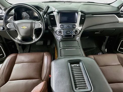 Used 2019 Chevrolet Tahoe Premier w/ Premier Plus Edition AWD/4WD image 17