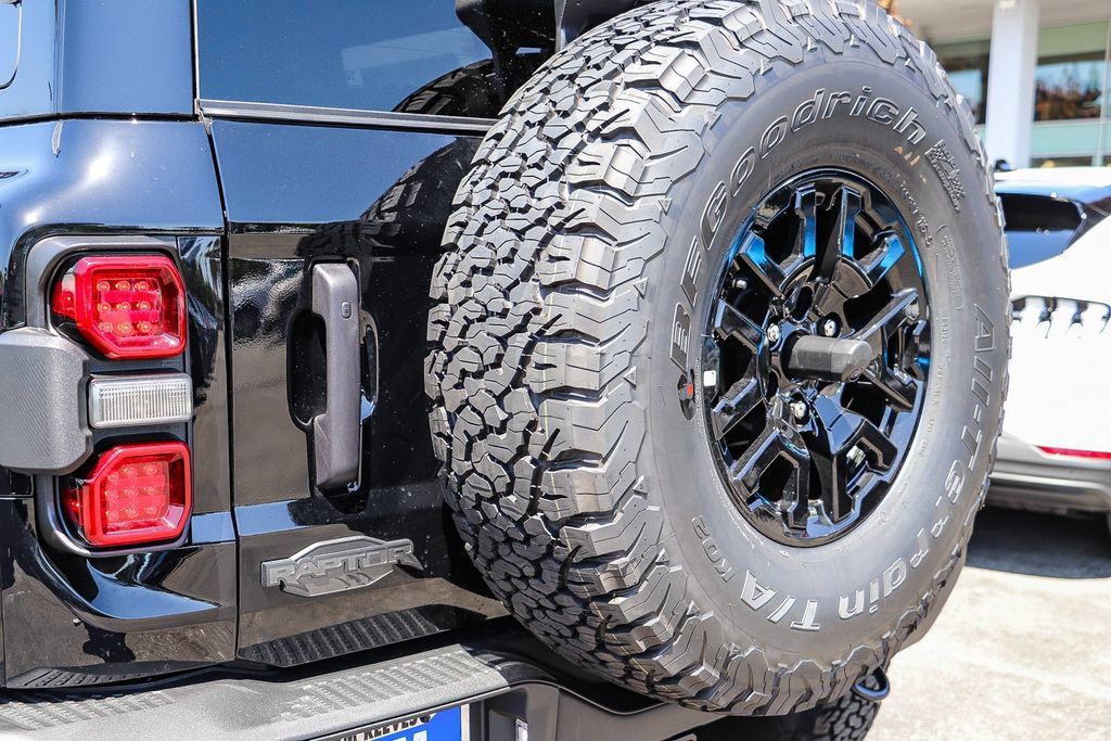 New 2026 Ford Bronco Raptor AWD/4WD image 12